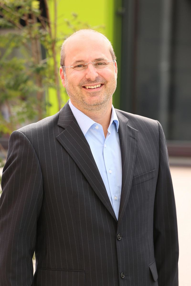 Stefan Treu