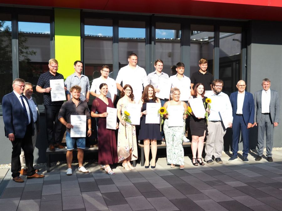 Technikerschule: Zeugnisverleihung und Bestenehrung 2022