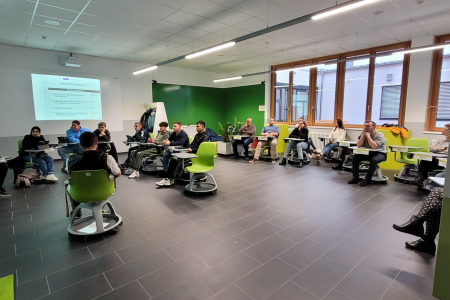 Zehn FachlehrerInnen zu Gast