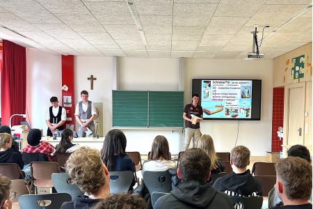 Außenstelle Furth im Wald: Berufsinfotag an der Mittelschule Furth im Wald