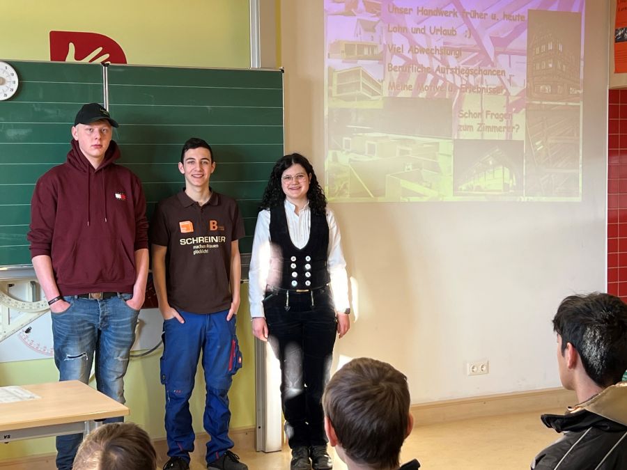 Berufsvorstellung durch Schüler der Außenstelle Furth im Wald