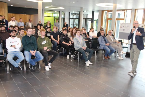 Einladung zum Informationstag und zur Projektpräsentation der Technikerschule 2025