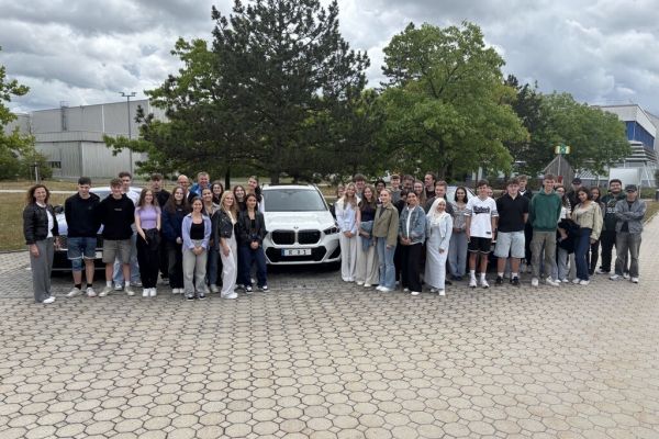 BMW öffnete seine Werktore