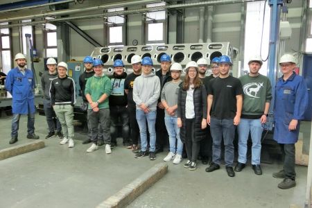 "Alles aus einem Guss": Technikerschule Roding in Fronberg