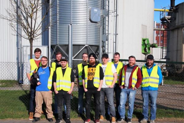 Bakterien für die Energiewende: Zu Besuch bei Schmack Biogas