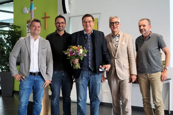 Verabschiedungen und Personalnachrichten