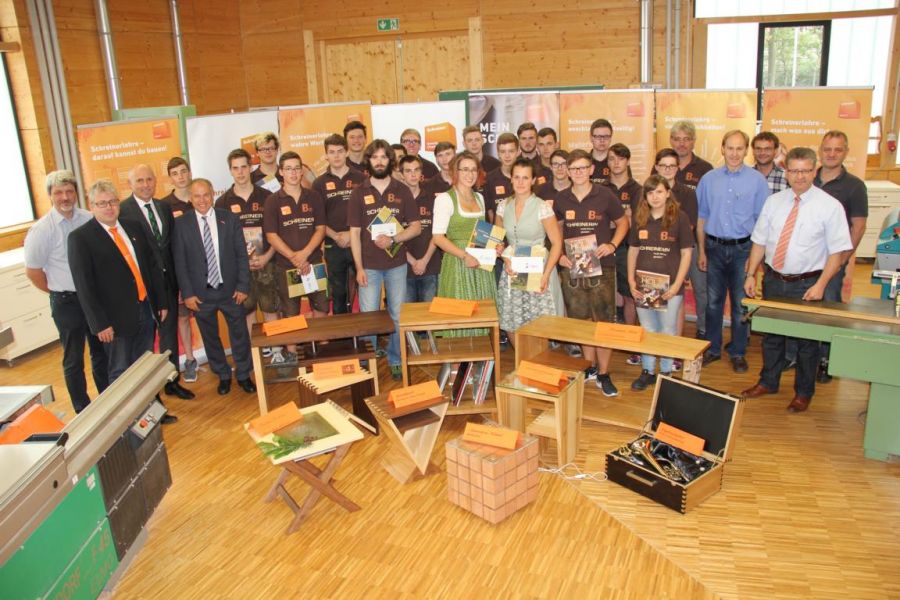 Kreative Ideen im Projekt des Schreiner-BGJs