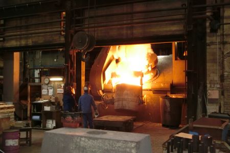 Alles aus einem Guss - Technikerschule Roding besichtigt Gießerei