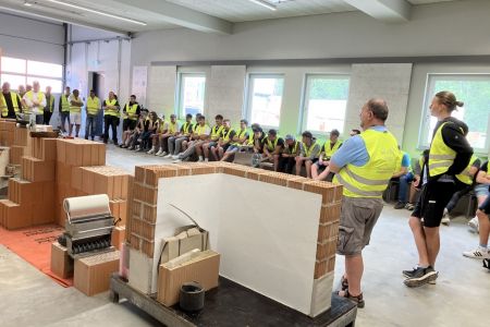 Außenstelle Furth im Wald: Klassenfahrt zu Schlagmann Poroton nach Zeilarn