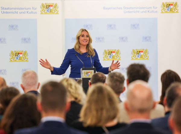 Anna Stolz erklärt den bayerischen Weg der Inklusion