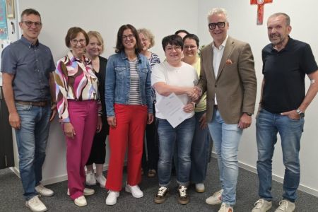 Qualifizierung zur Assistenz der Schulleitung - Gratulation an Bettina Valta!