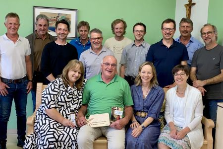 Außenstelle Roding verabschiedet einen besonderen Kollegen -  Lehrer, Kollege, Original – Danke, Schorsch!