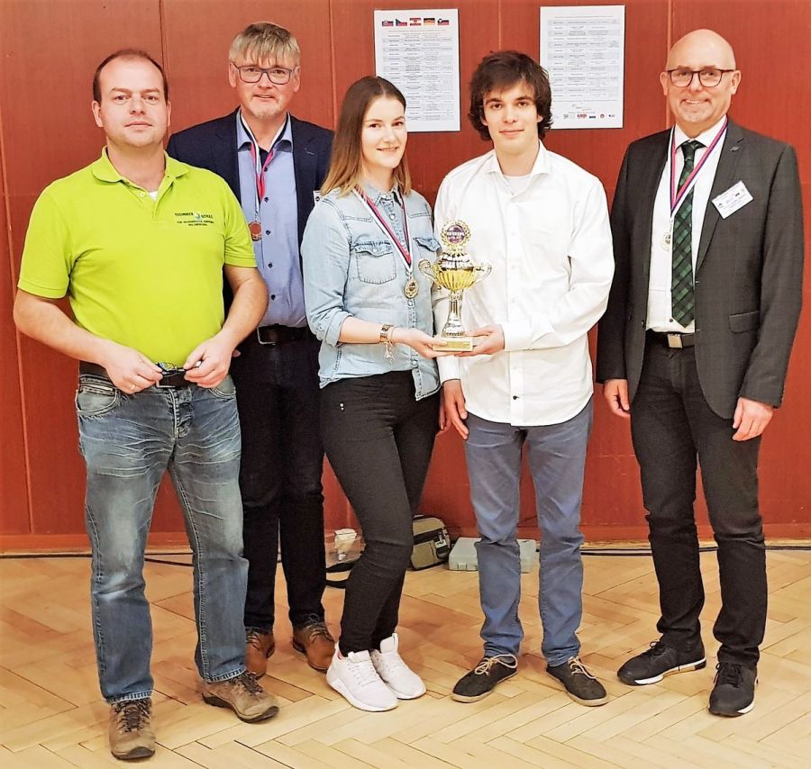 Enersol: Technikerschule präsent. Projekt Regenwassernutzung