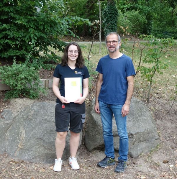 FOL Florian Hecht mit Zerspanungsmechanikerin Milena Neumeier (1,28), SK Technology GmbH, Roding