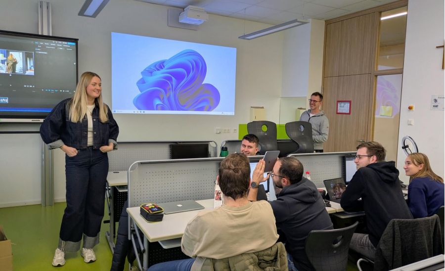 Film ab! Klasse TSE2 lernt die Kunst der Videodokumentation!