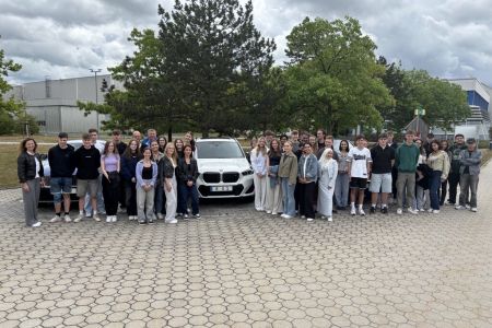 BMW öffnete seine Werktore