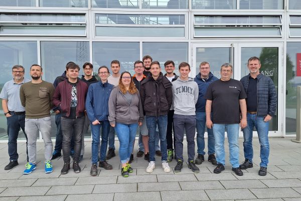 Technikerschule zu Besuch bei Müller Präzision GmbH