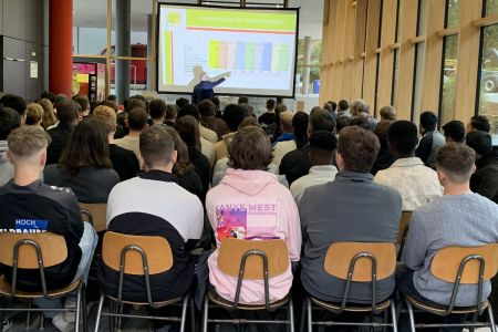 Ein gelungener Start: Außenstelle Roding begrüßt vier neue Klassen