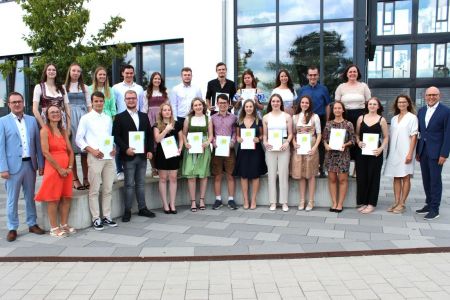 Abschlussfeier der Abteilung Wirtschaft und Verwaltung