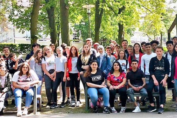 Tag der Begegnung von BIK- und Further Mittelschülern