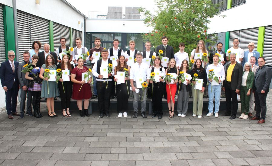 Ehrung der besten Absolventen des Schuljahres 2024/2025