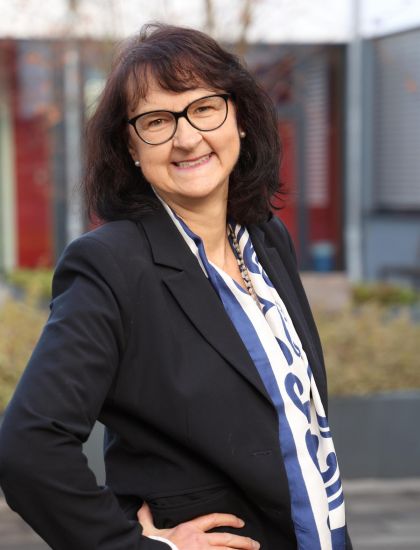 Regina Schießl Regina Schießl