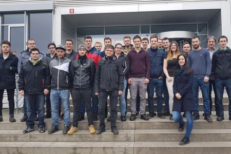 Technikerschule Roding wieder im Werkstofflabor bei Continental