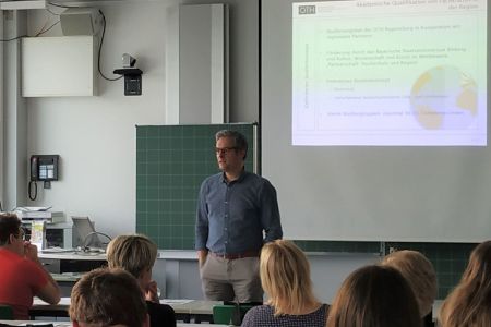 OTH an der BS Cham: Gut besuchte Inforeihe zum Bachelor "Soziale Arbeit"