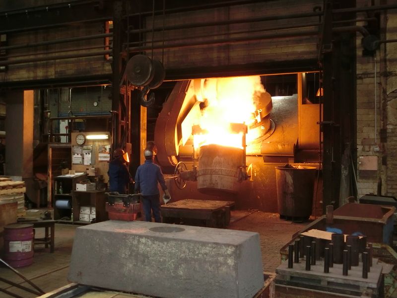 Alles aus einem Guss - Technikerschule Roding besichtigt Gießerei