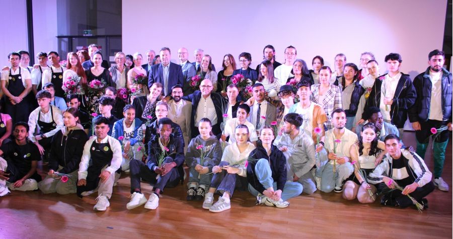 Exis Tanz -  Tanzprojekt "Ubuntu"