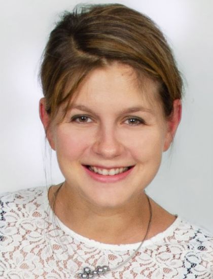 Stefanie Hartl