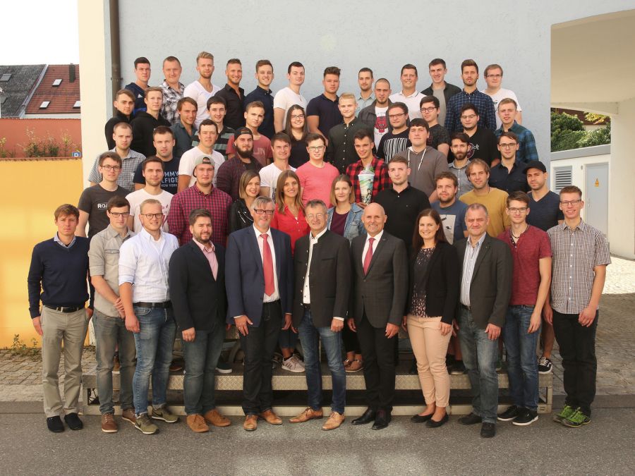 Angehende Techniker starteten zahlreich ins neue Schuljahr