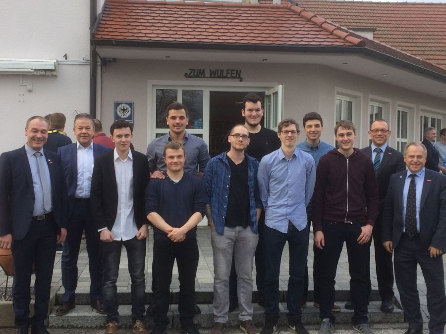 Zwei Top-Elektroniker aus Cham