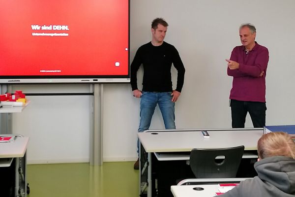 Vortrag in der Elektroabteilung: Blitzschutz