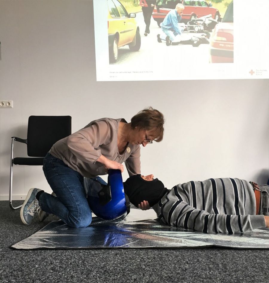 Erste Hilfe leisten: HELD sein leicht gemacht