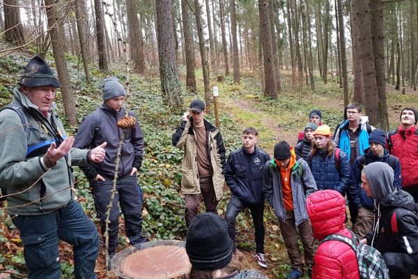 20 Jahre Waldpädagogik mit Förster Köbler