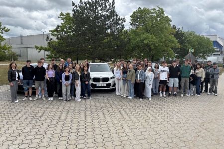 BMW öffnete seine Werktore