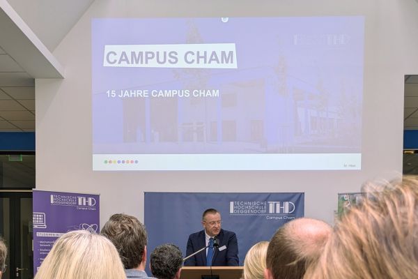 15 Jahre Campus Cham - herzlichen Glückwunsch!