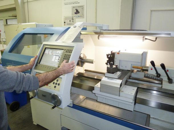 CNC Drehmaschine an der Technikerschule Roding