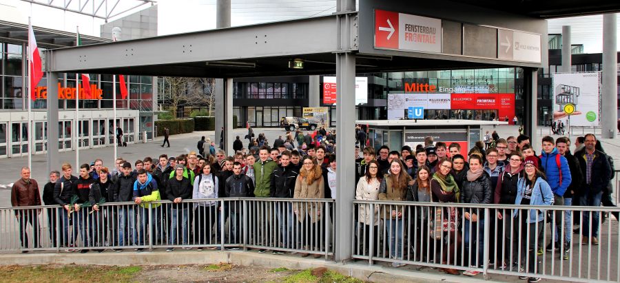 Abteilung "Schreiner" besucht die "Holz und Handwerk"