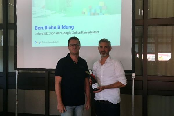Wir bringen die Zukunft in den Unterricht