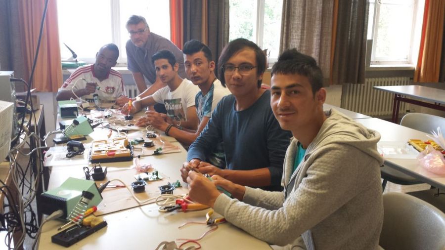 Jugendliche Flüchtlinge bauten Digitalradios