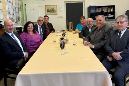 Antrittsbesuch des neuen Schulleiters bei der Partnerschule SOU Domažlice