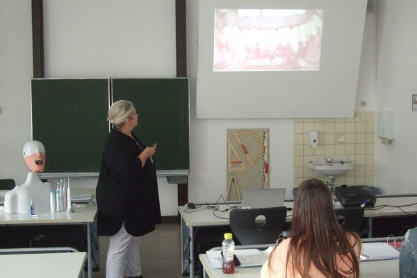 Vortrag über Mundhygiene