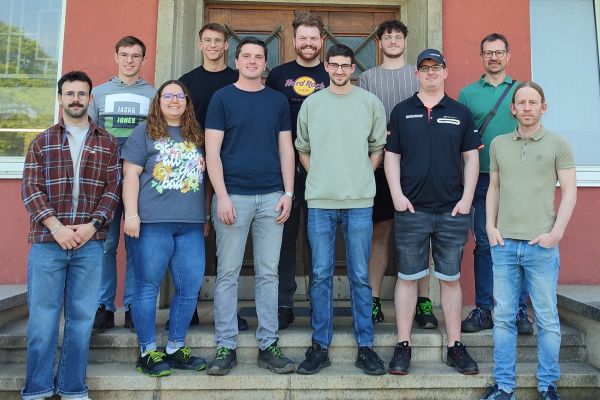 Präzision hautnah: Technikerschüler besuchen GMN in Nürnberg
