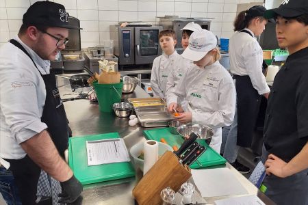 Miniköche eroberten die Lehrküche an unserer Schule