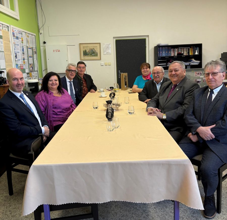 Antrittsbesuch des neuen Schulleiters bei der Partnerschule SOU Domažlice