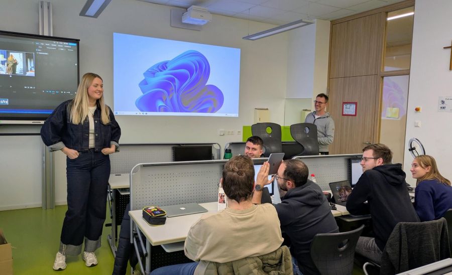 Film ab! Klasse TSE2 lernt die Kunst der Videodokumentation!