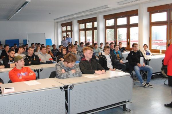 MdB Marianne Schieder zu Gast in Roding
