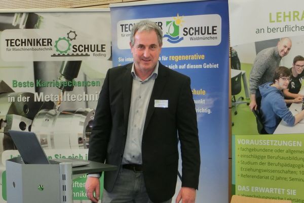 AZUBI-Messe in Waldmünchen ein voller Erfolg